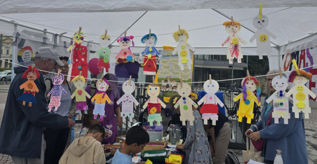 lustige Figürchen am Weltkindertag