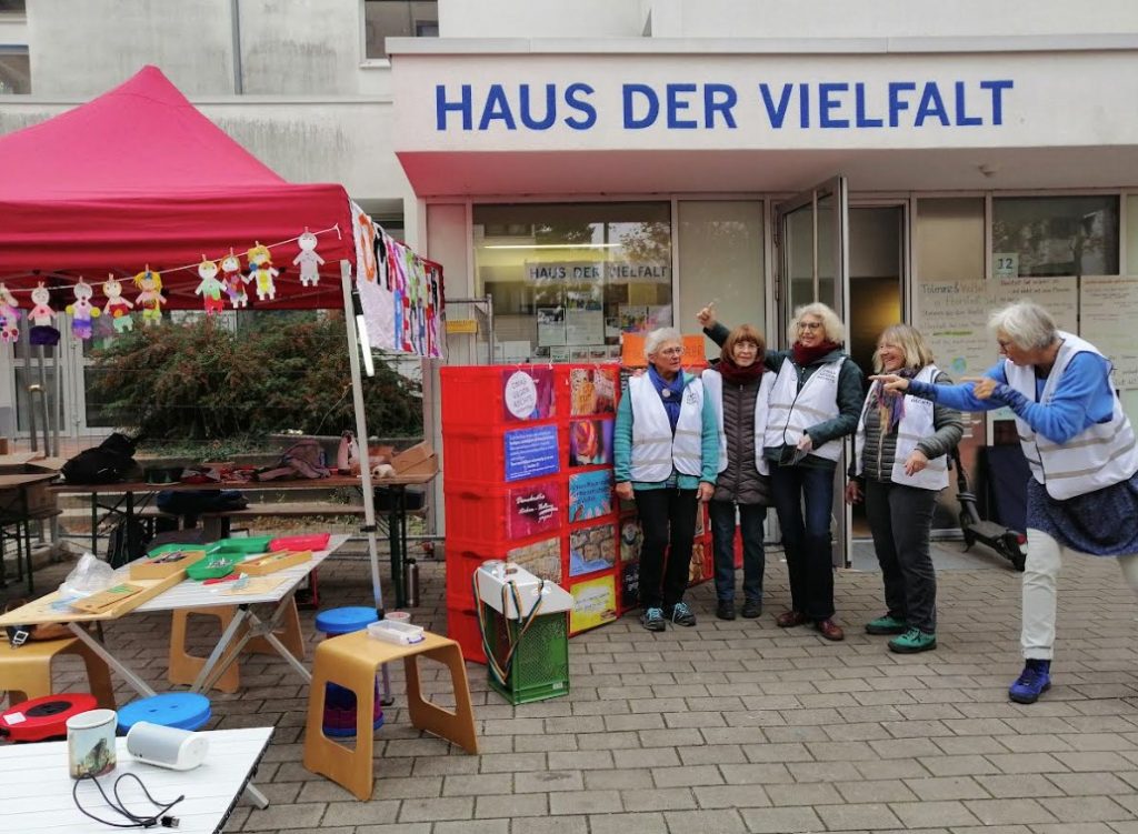 Die OMAS GEGEN RECHTS am Tag der Toleranz